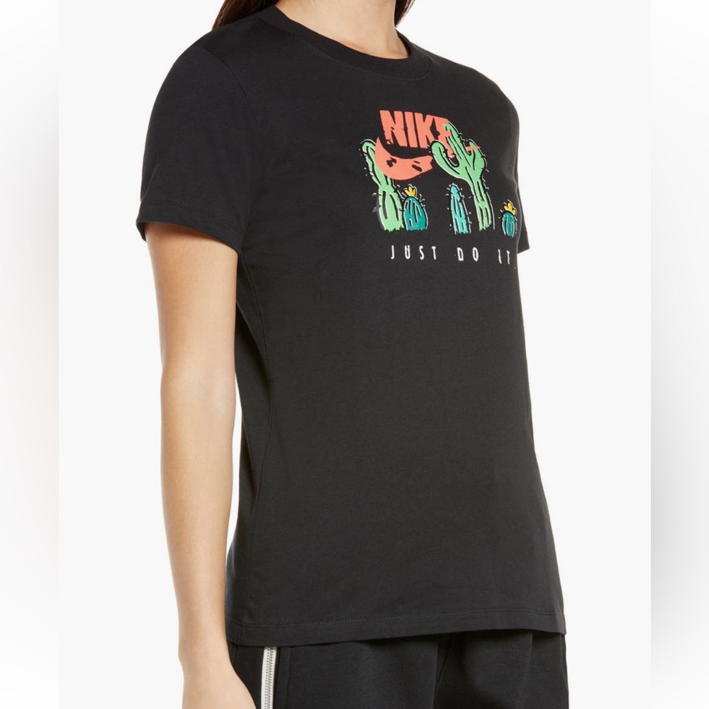 🤍Nike 🤍 size M - Picture 3 of 7